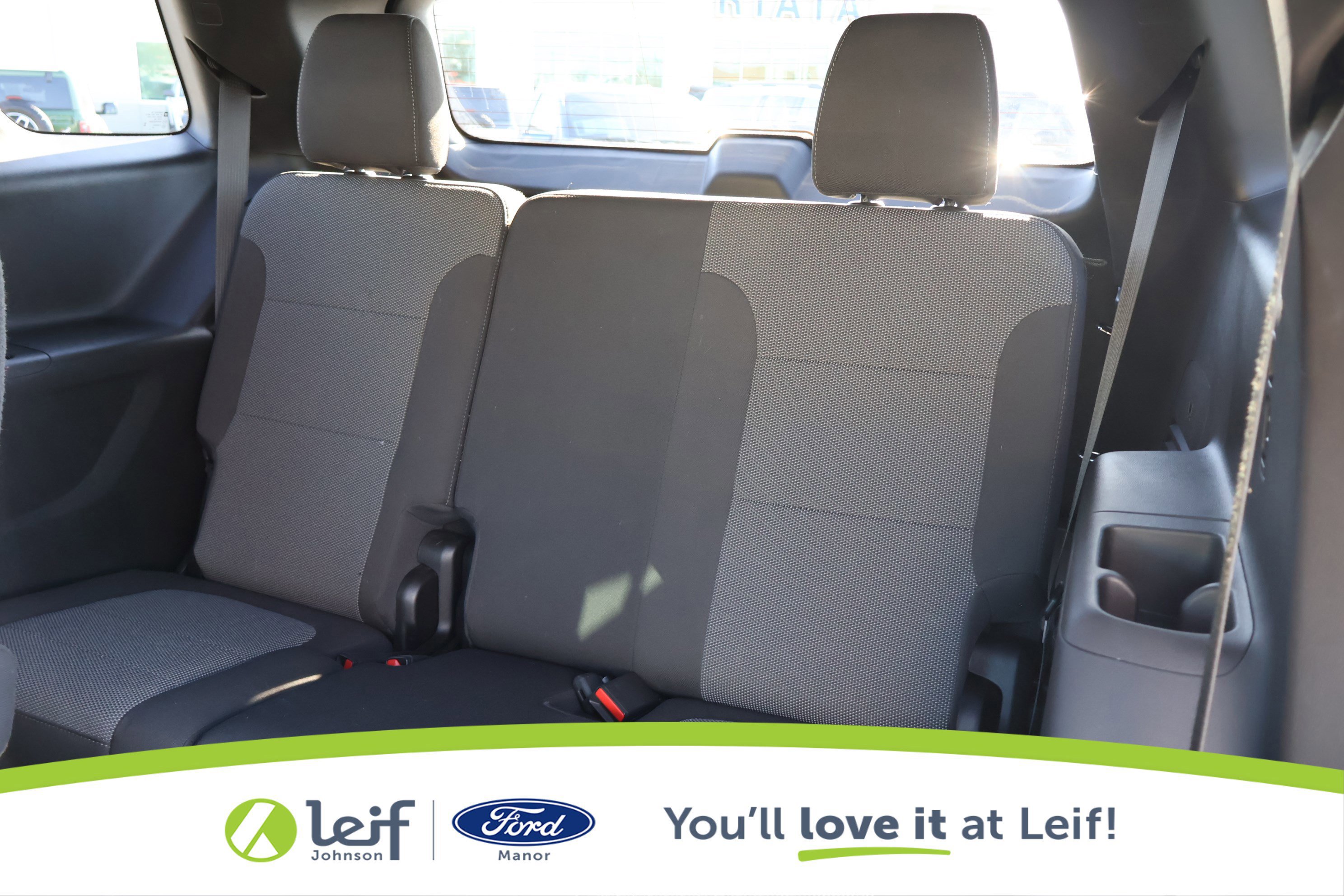 Used 2023 Chevrolet Traverse LT image 31