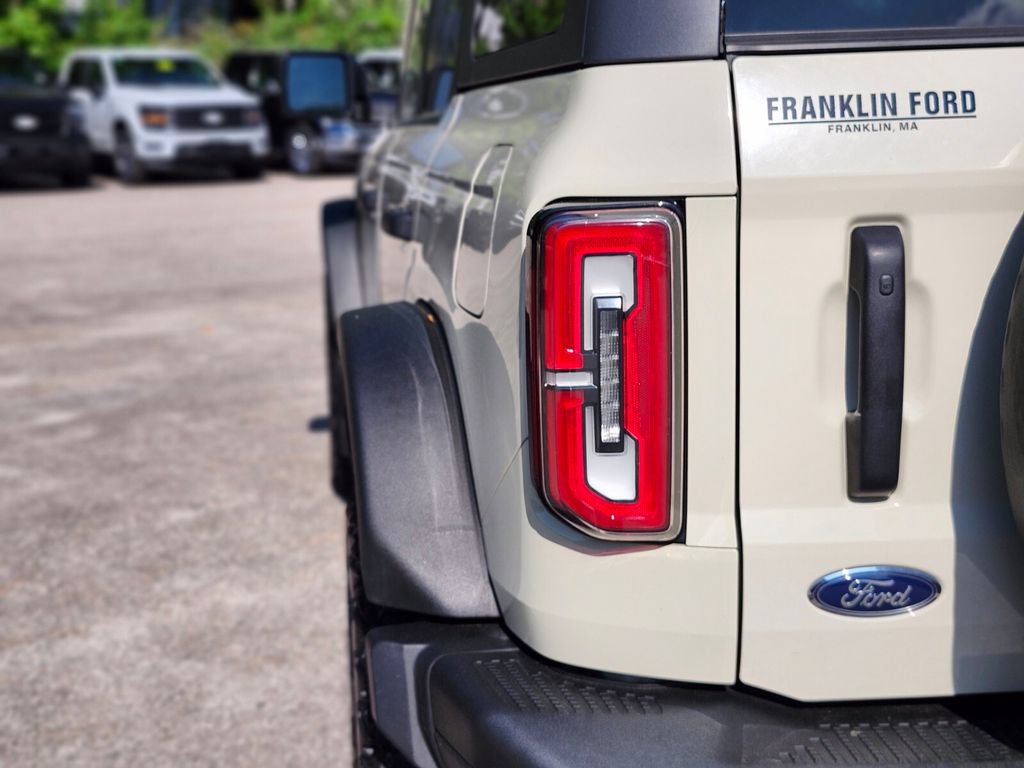 Certified 2022 Ford Bronco Everglades AWD/4WD image 9