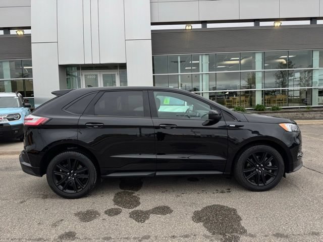 Certified 2024 Ford Edge ST-Line w/ Cargo Accessory Package AWD/4WD image 36