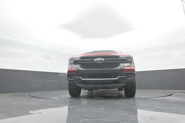Certified 2025 Ford Ranger Lariat w/ FX4 Off-Road Package AWD/4WD image 36