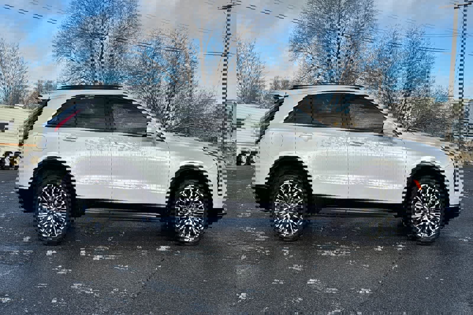 Used 2024 Cadillac XT4 Sport image 8