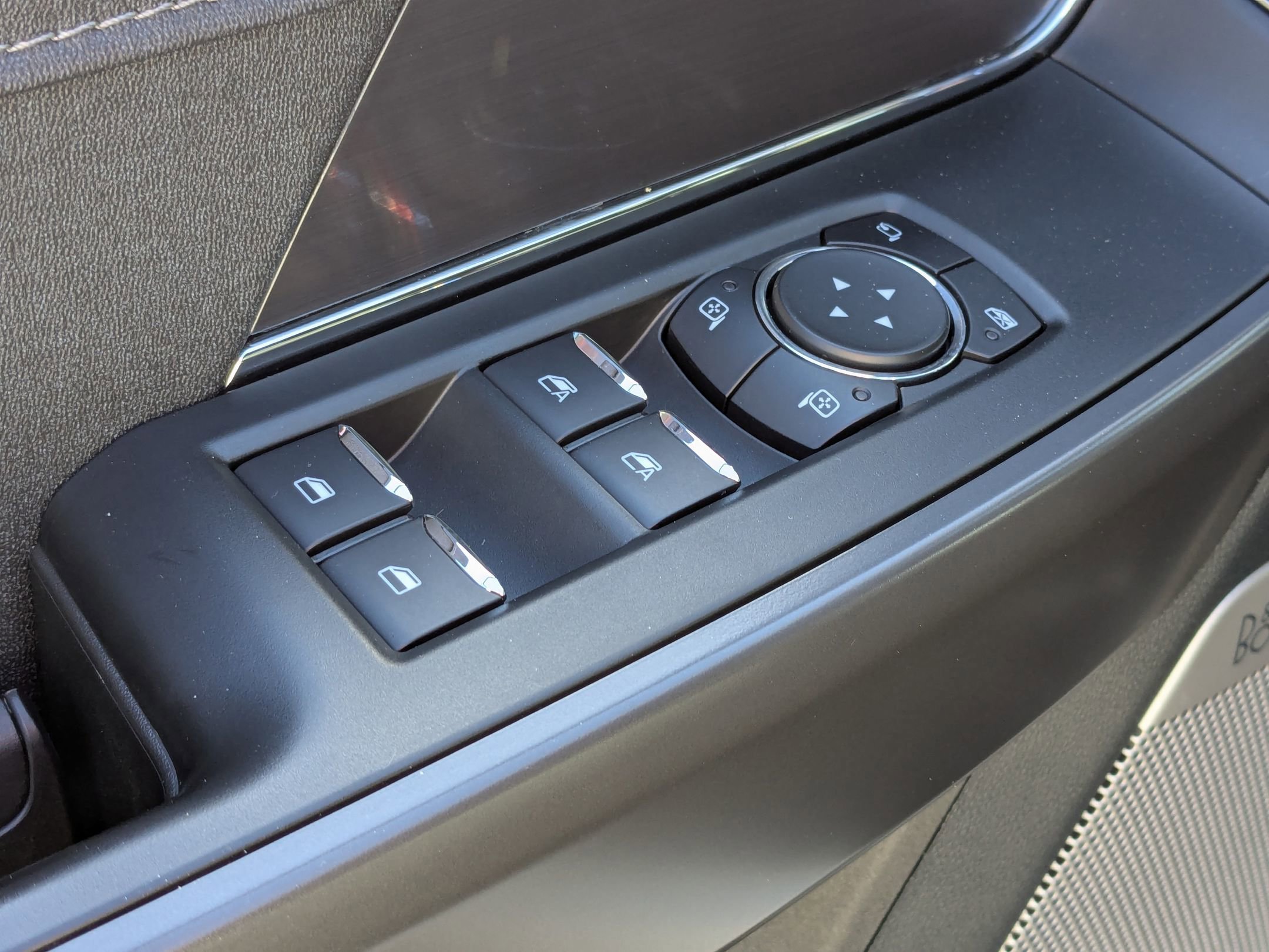 Certified 2025 Ford F150 Lariat w/ Equipment Group 501A Mid image 14