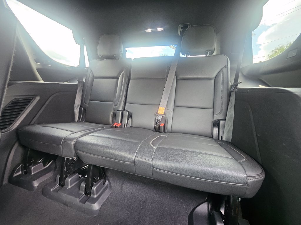 Used 2023 GMC Yukon Denali AWD/4WD image 15