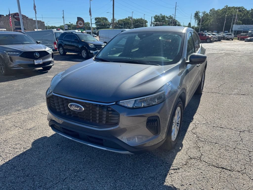Certified 2024 Ford Escape Active w/ Tech Pack #2 AWD/4WD image 3