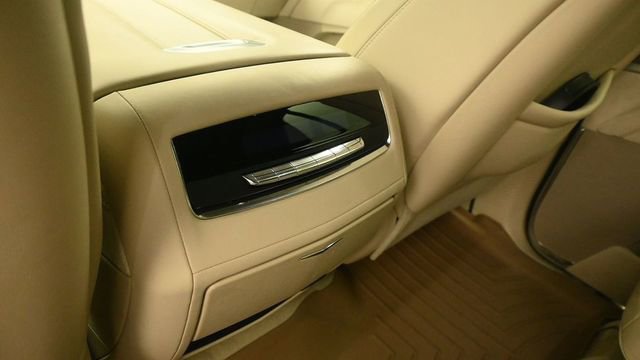 Used 2023 Cadillac Escalade Premium Luxury Platinum w/ Heavy-Duty Trailer Package AWD/4WD image 13