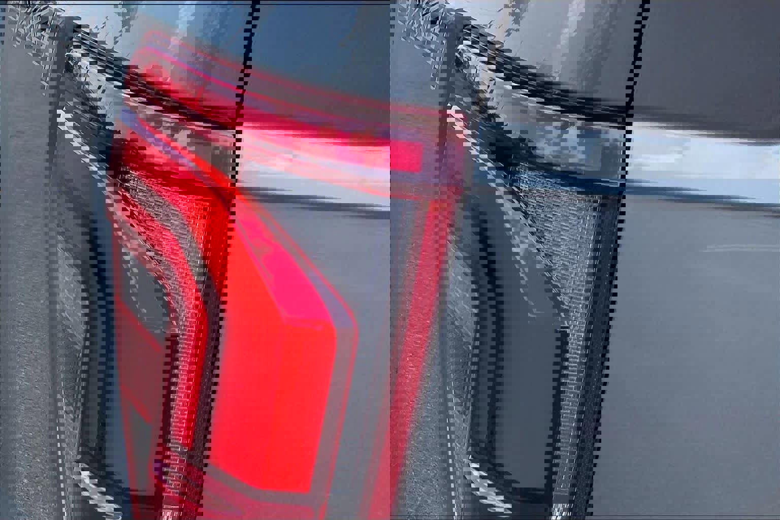 Certified 2025 Ford F150 Lariat w/ Equipment Group 501A Mid image 28