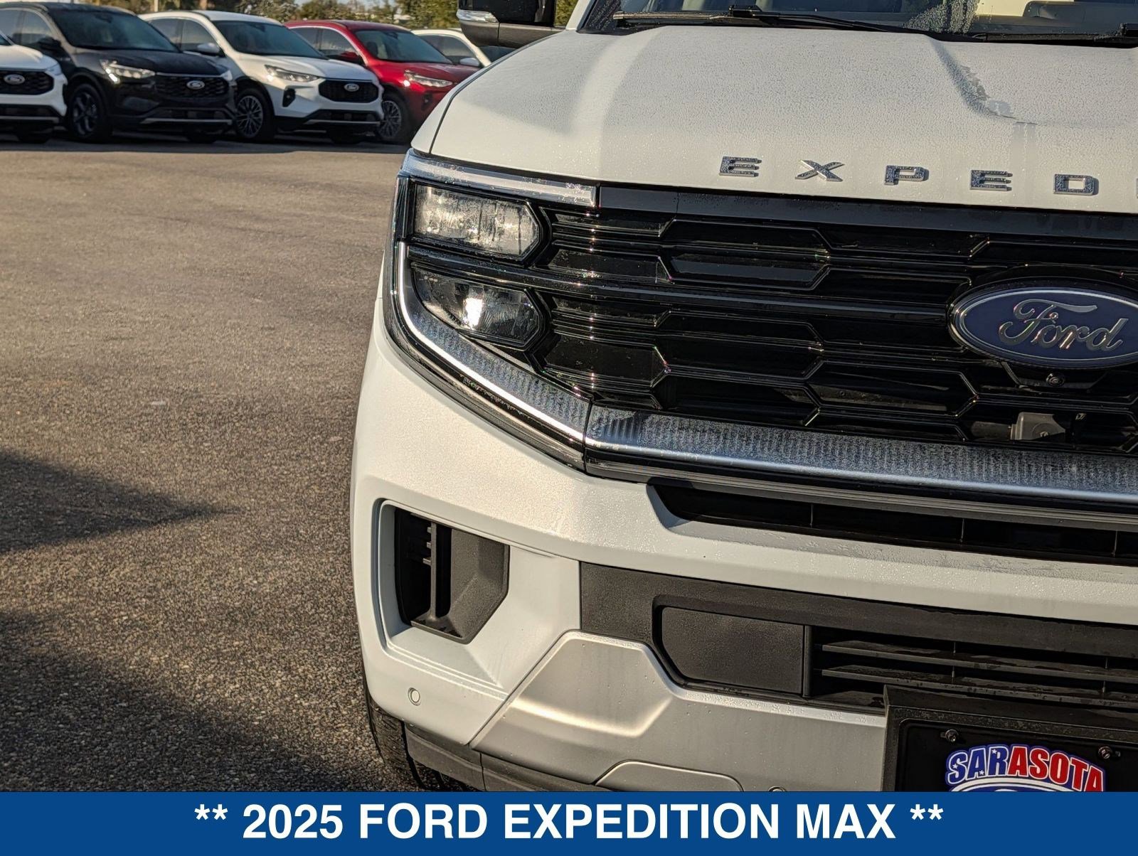 Certified 2025 Ford Expedition Max Platinum image 9