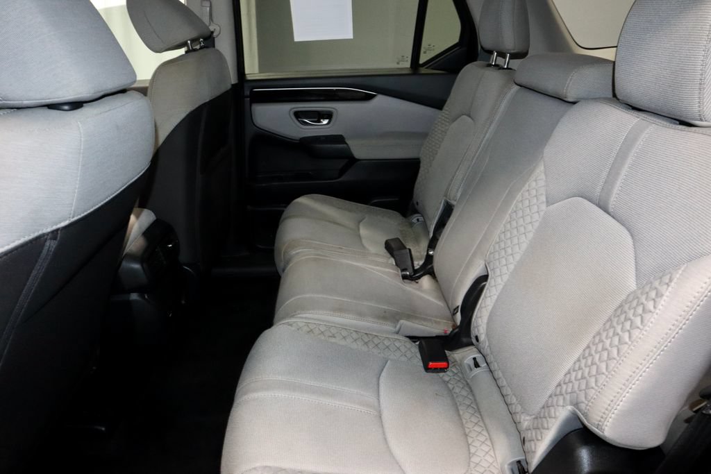 Used 2023 Honda Pilot LX image 20
