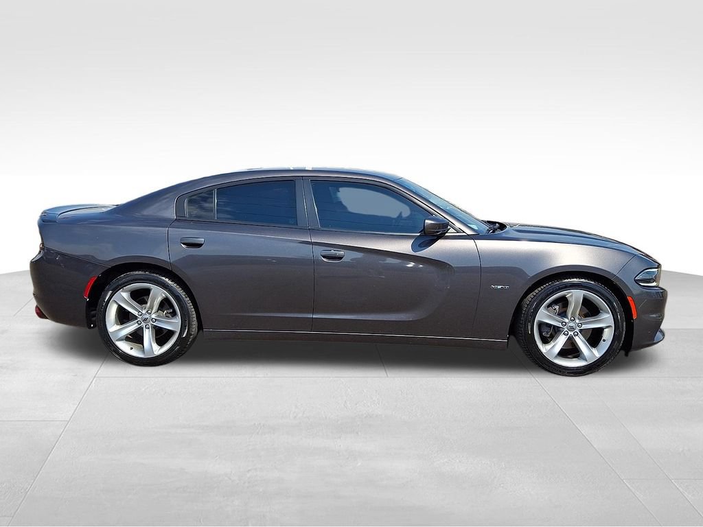 Used 2018 Dodge Charger R/T w/ Navigation & Travel Group RWD image 7