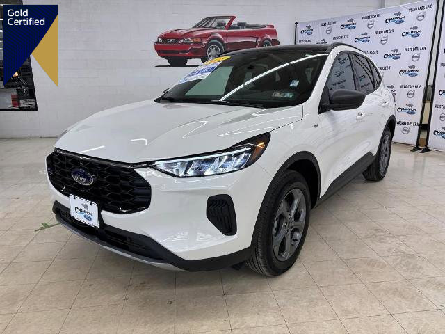 Certified 2025 Ford Escape ST-Line w/ Tech Pack #1 AWD/4WD image 1