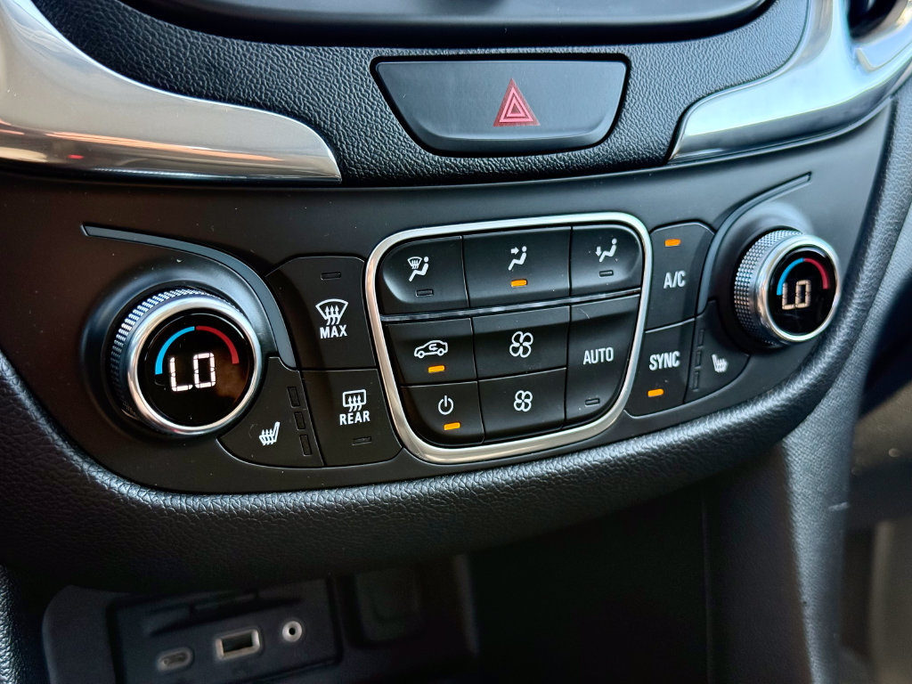 Used 2020 Chevrolet Equinox LT FWD image 31
