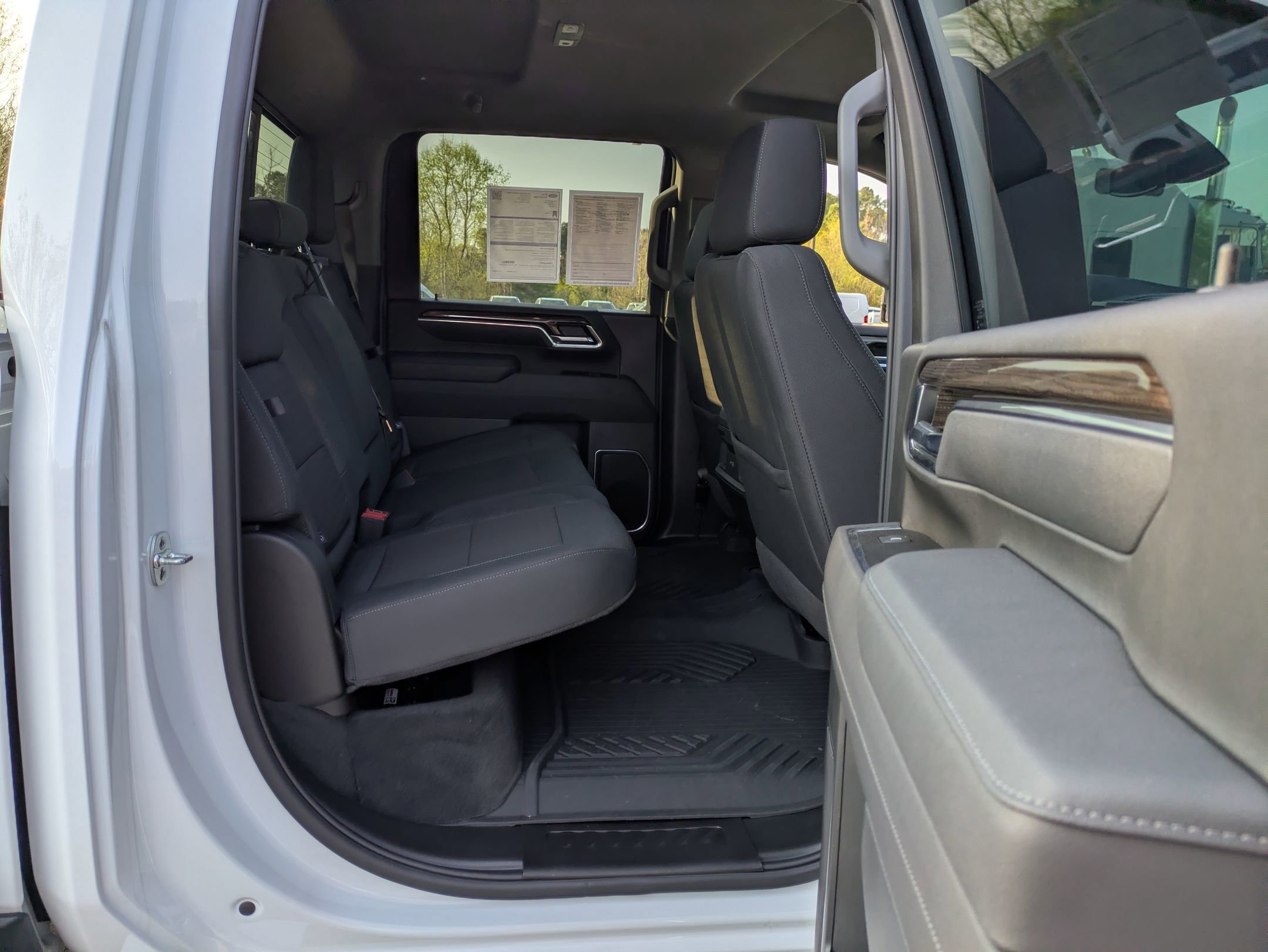 Used 2025 Chevrolet Silverado 2500 LT w/ All Star Edition image 36