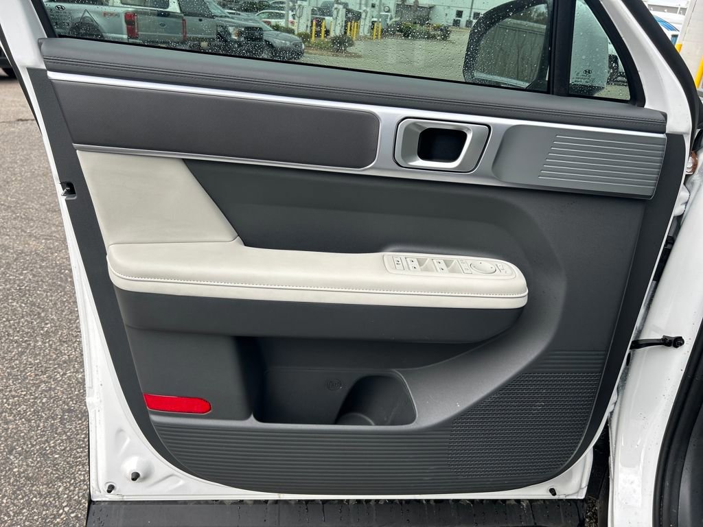 Used 2025 Hyundai Santa Fe SEL image 9