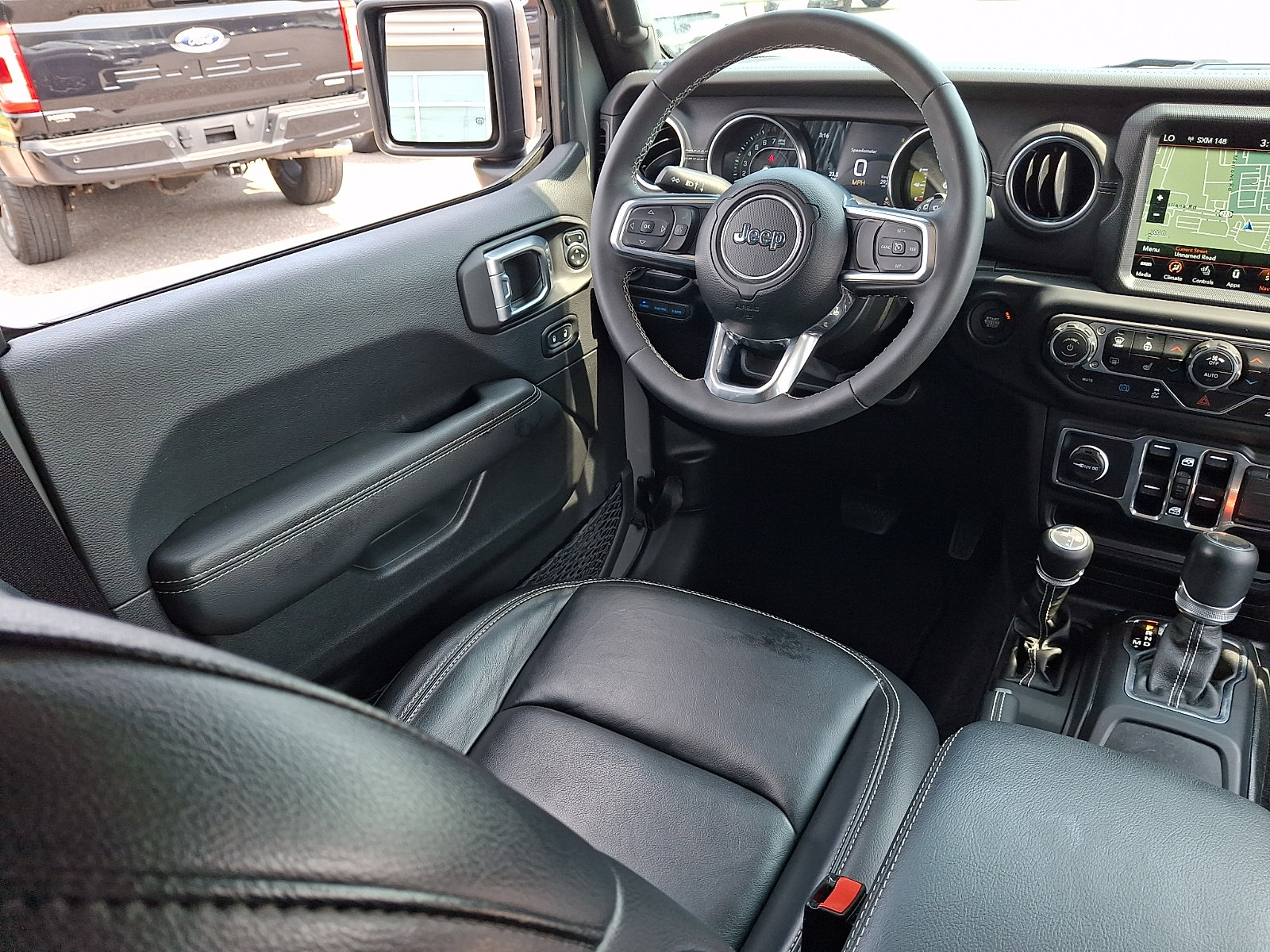 Used 2023 Jeep Wrangler Unlimited Sahara w/ Cold Weather Group AWD/4WD image 13