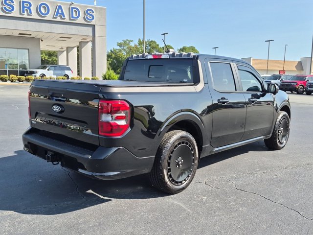 Certified 2025 Ford Maverick Lobo AWD/4WD image 4