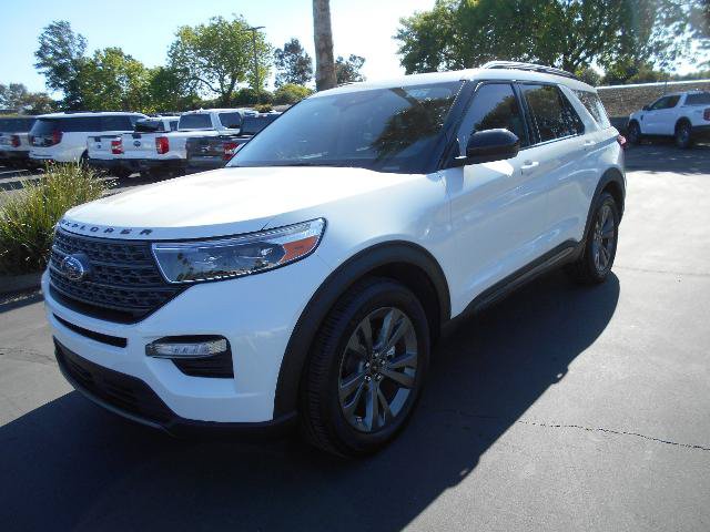 Certified 2023 Ford Explorer XLT w/ Equipment Group 202A RWD image 1