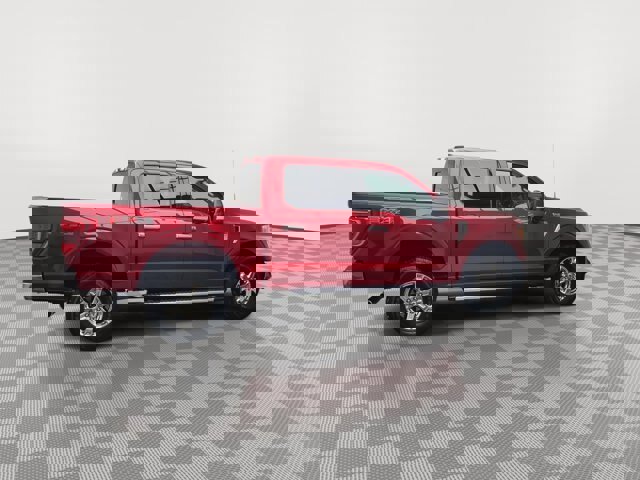 Certified 2022 Ford F150 XLT w/ Equipment Group 302A High image 39