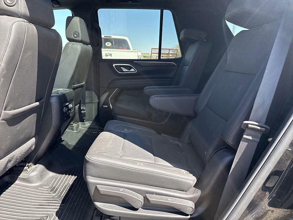 Used 2024 Chevrolet Tahoe LT w/ LT Signature Package image 11