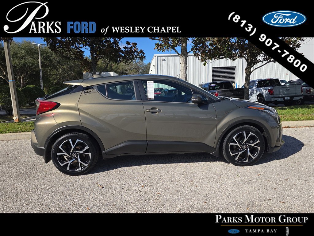 Used 2021 Toyota C-HR XLE image 2