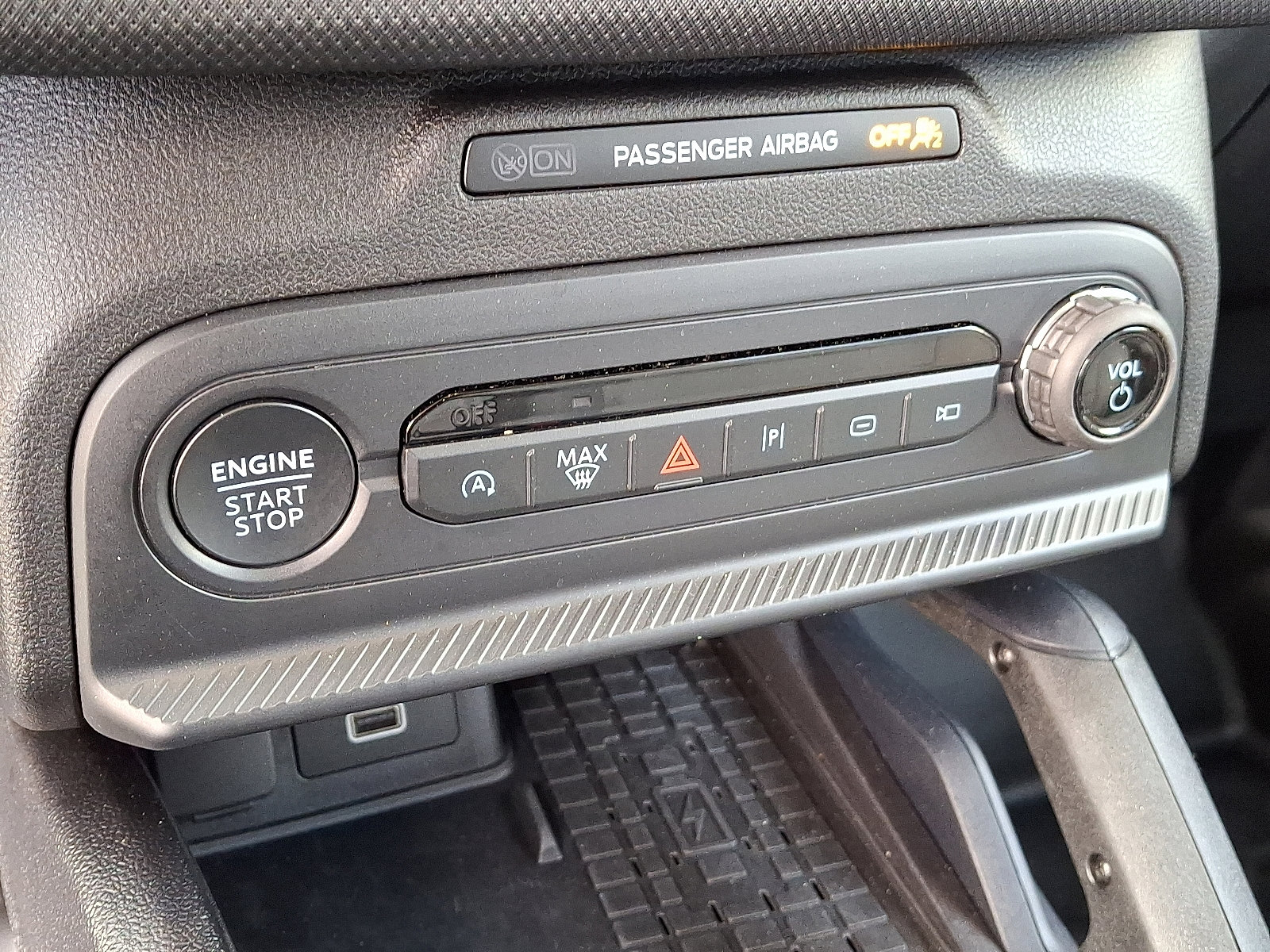 Certified 2025 Ford Bronco Sport Badlands image 16