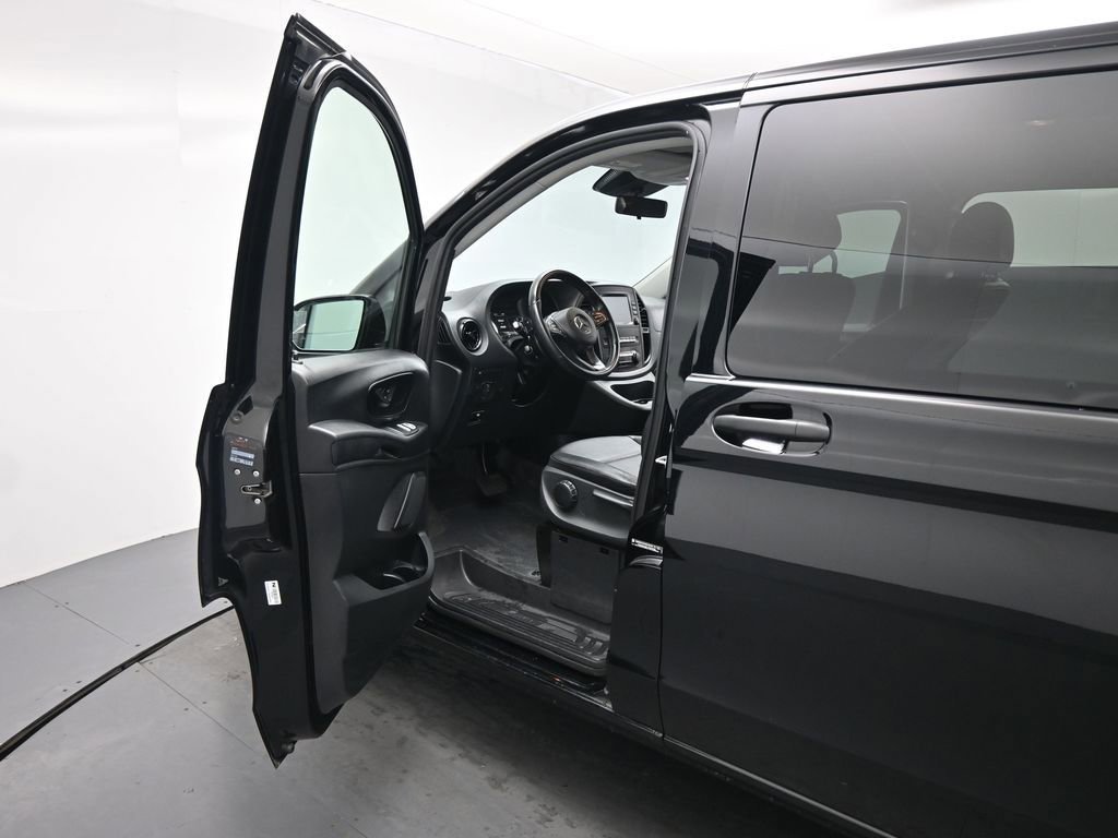 Used 2023 Mercedes-Benz Metris Passenger image 36