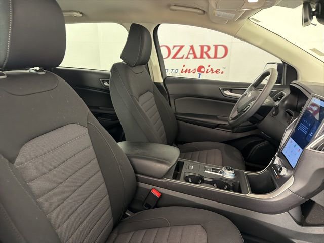Certified 2024 Ford Edge SE image 16