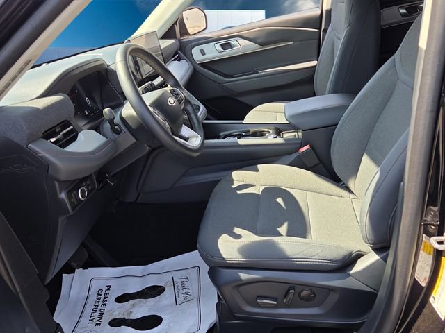 Certified 2025 Ford Explorer Active image 5