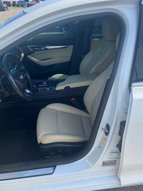 Used 2020 Cadillac CT5 Luxury w/ Cold Weather Package AWD/4WD image 6
