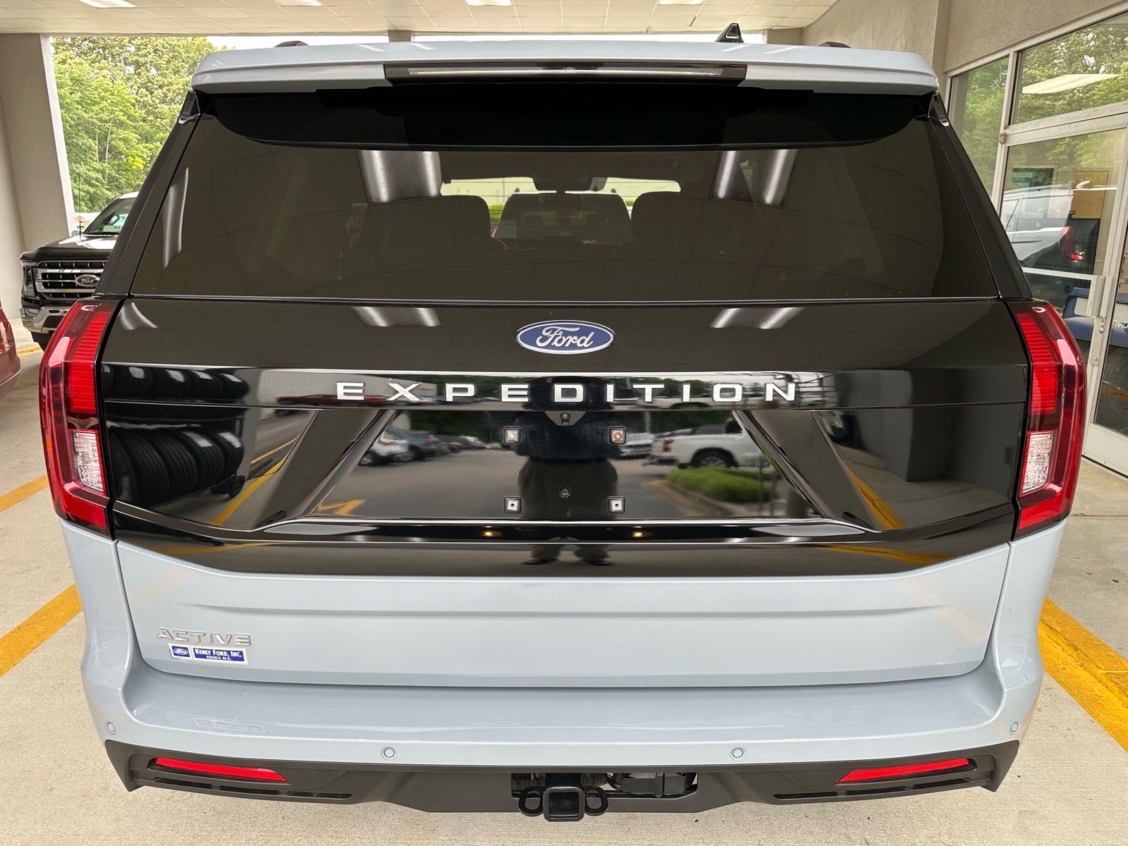 Certified 2025 Ford Expedition Active RWD image 10