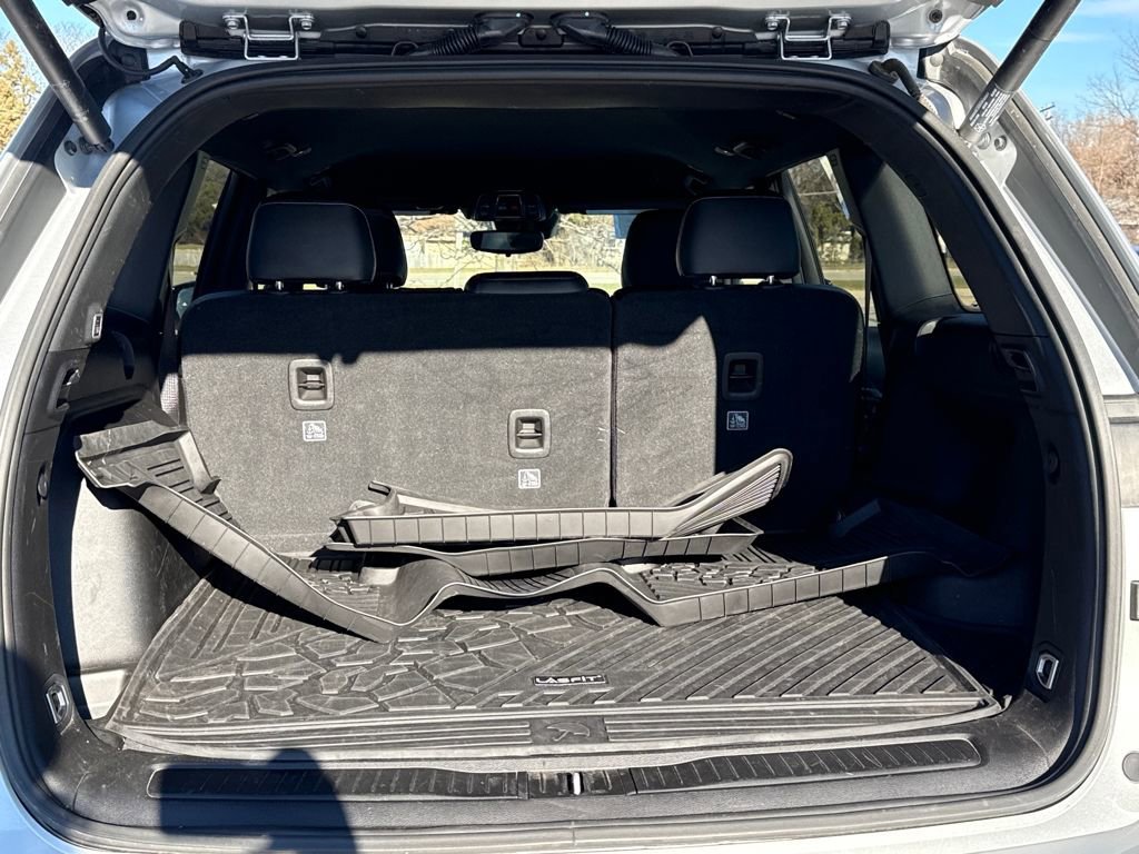 Used 2024 Jeep Grand Cherokee Limited w/ Black Appearance Package image 7