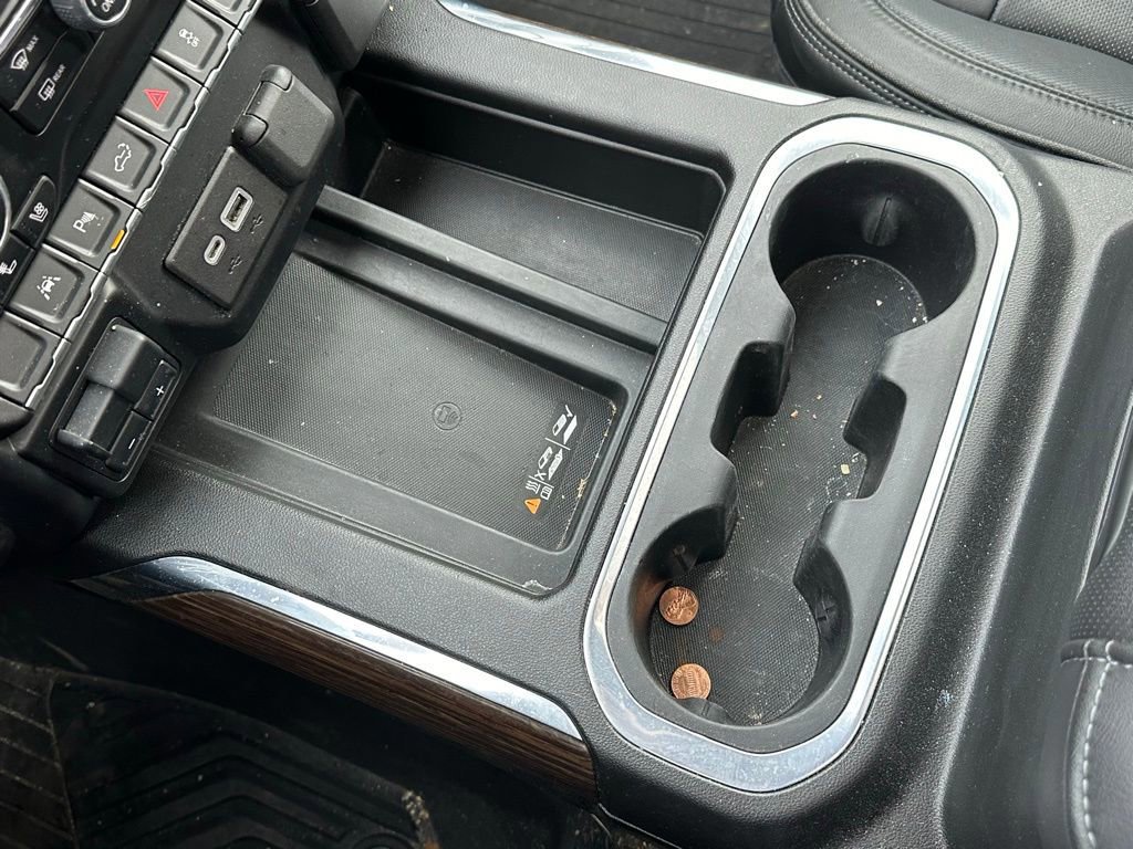 Used 2022 Chevrolet Silverado 1500 High Country w/ Technology Package image 32