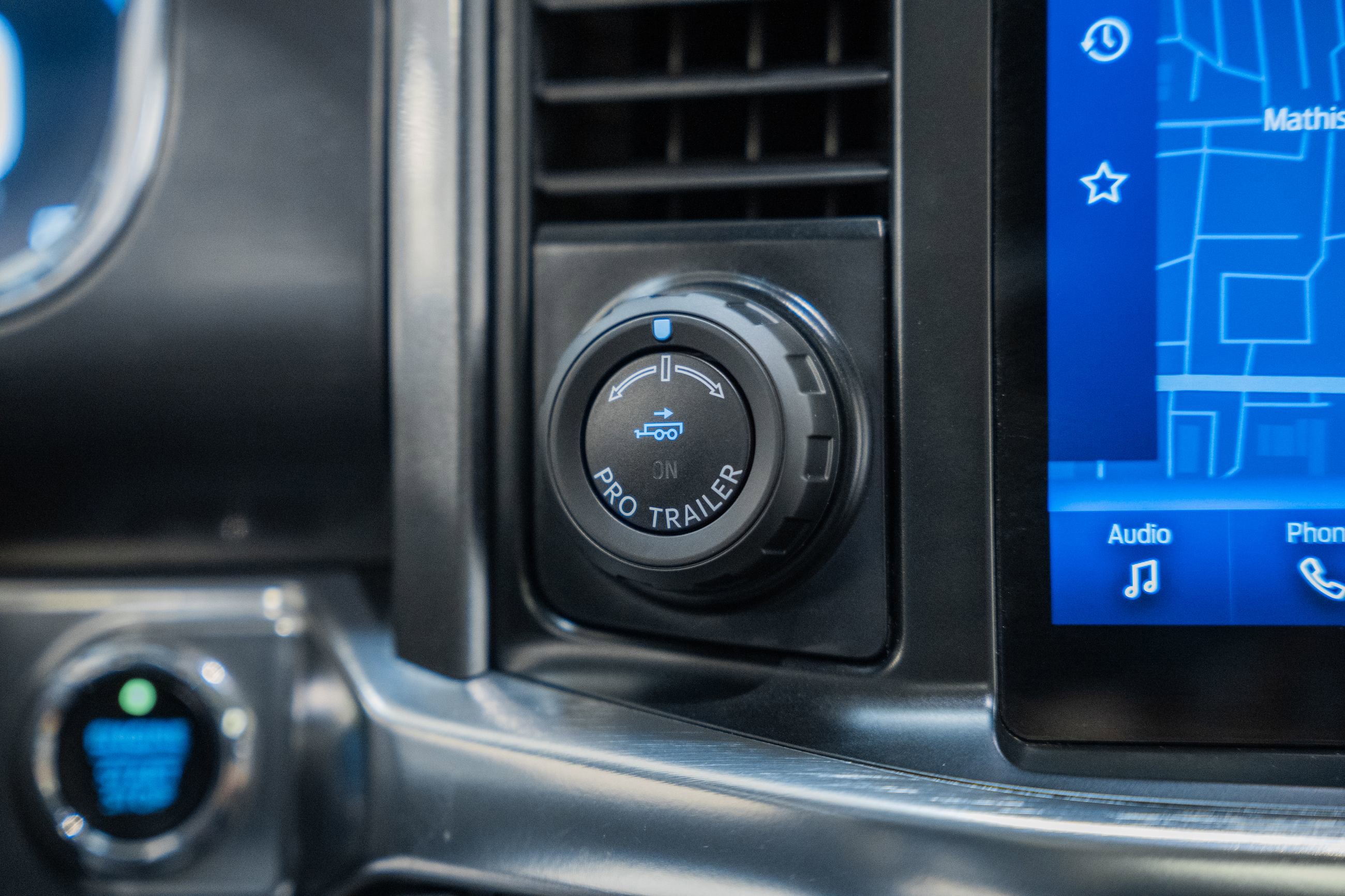 Certified 2023 Ford F150 Lariat w/ Equipment Group 502A High image 30