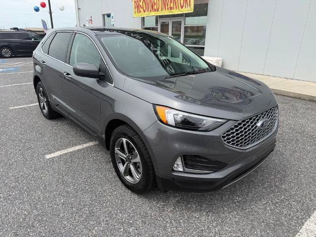 Certified 2023 Ford Edge SEL w/ Convenience Package AWD/4WD image 2