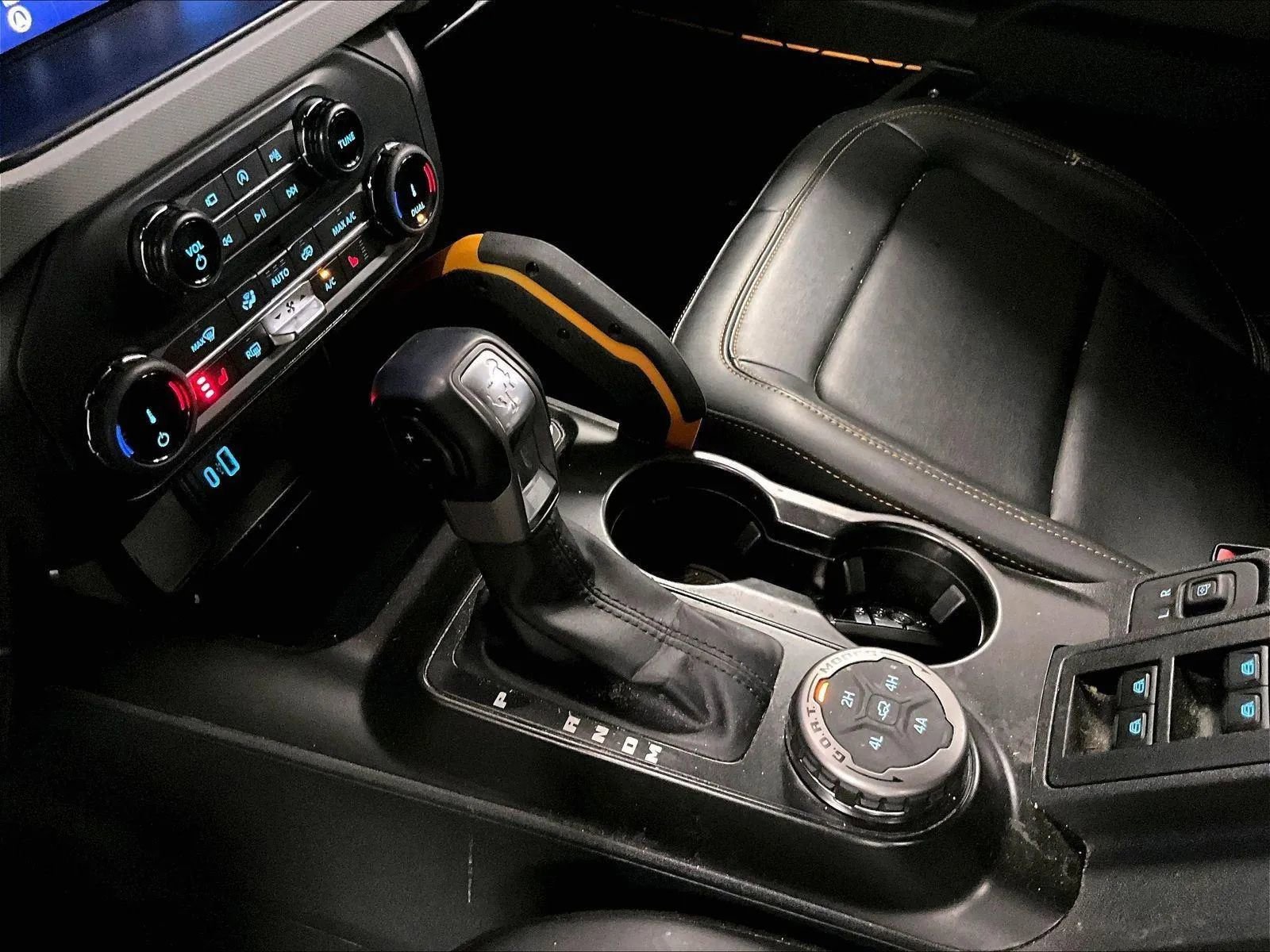 Certified 2022 Ford Bronco Badlands AWD/4WD image 16