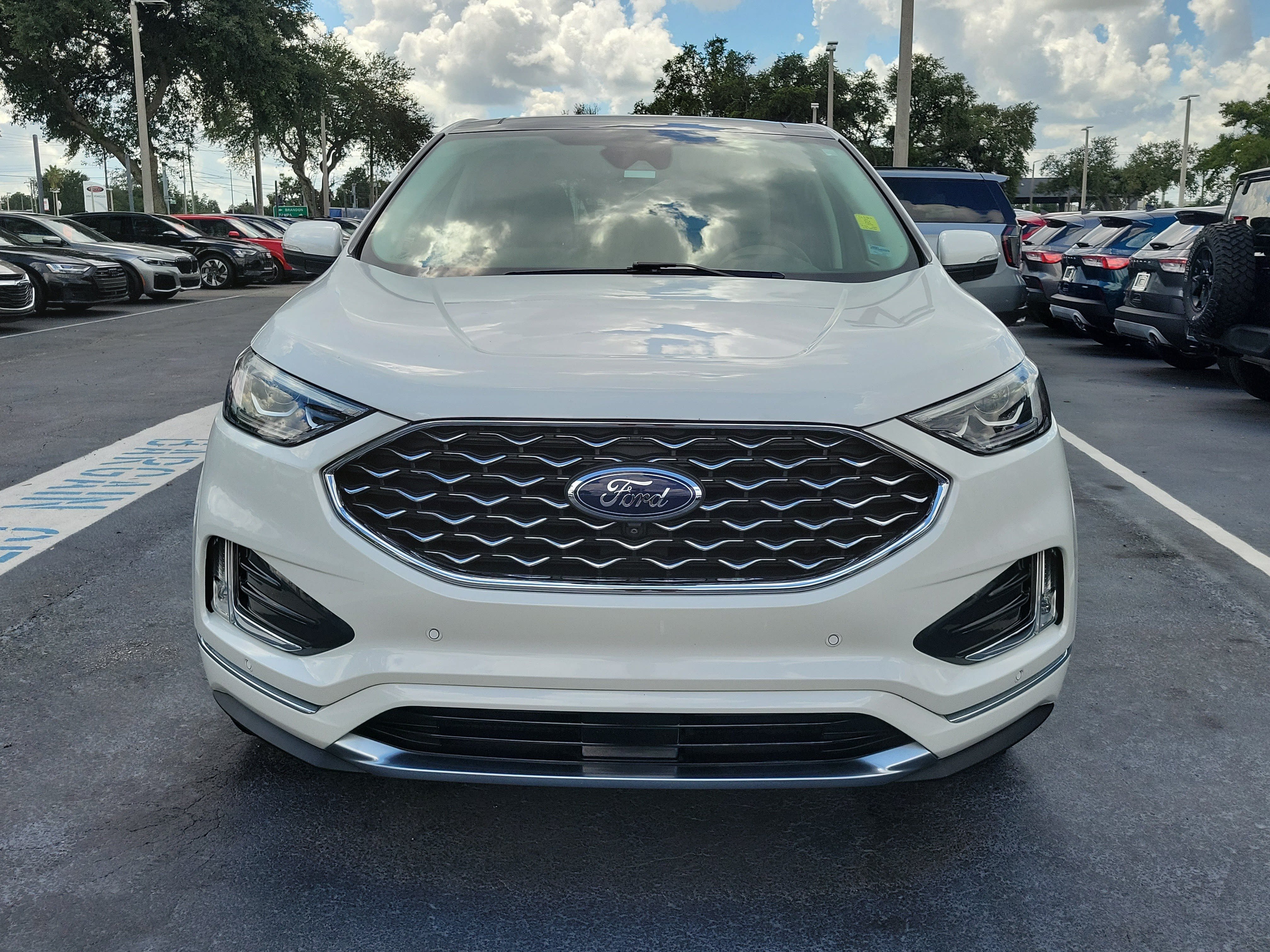 Certified 2022 Ford Edge Titanium w/ Equipment Group 301A AWD/4WD image 2