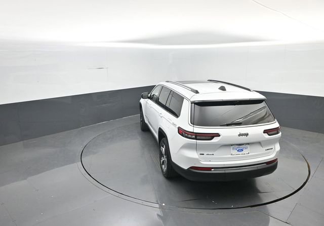 Used 2023 Jeep Grand Cherokee L Limited w/ Luxury Tech Group II image 28