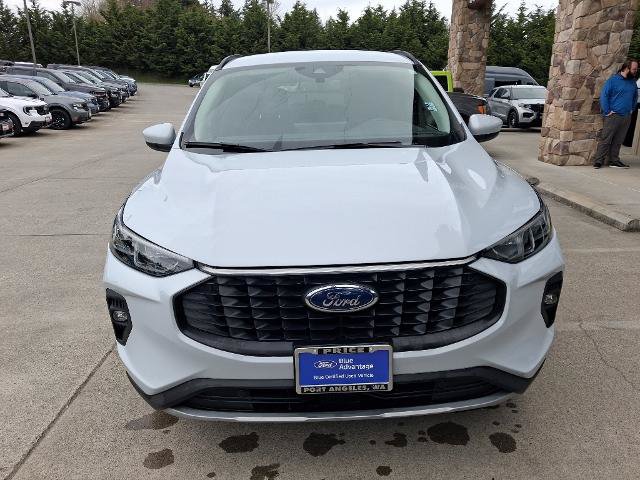 Certified 2025 Ford Escape Platinum AWD/4WD image 2