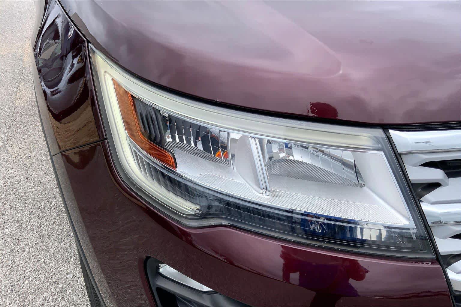 Certified 2019 Ford Explorer XLT w/ Equipment Group 202A FWD image 27