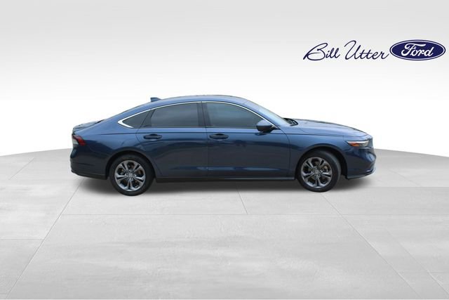 Used 2023 Honda Accord EX image 4
