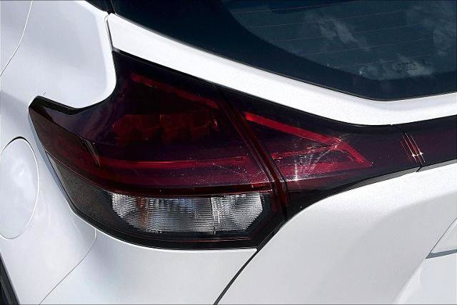Used 2023 Nissan Kicks SR w/ SR Premium Package FWD image 30