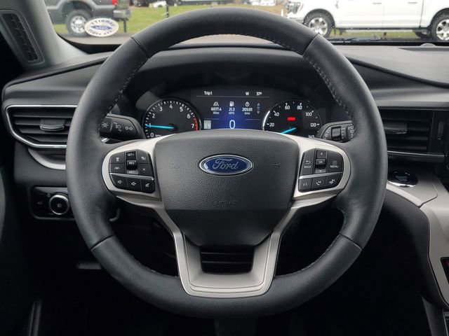 Certified 2024 Ford Explorer XLT w/ Equipment Group 202A image 30