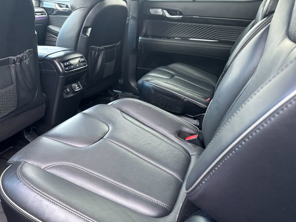 Used 2024 Hyundai Palisade Calligraphy image 11