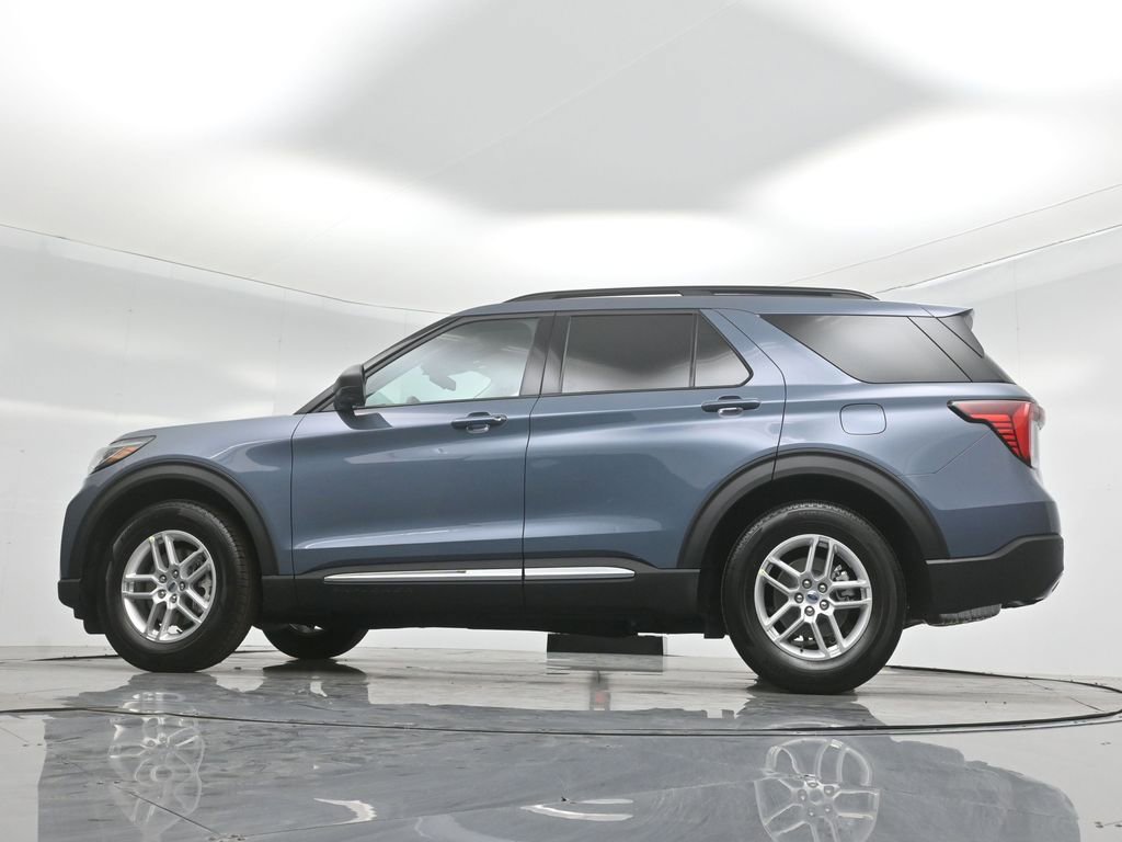 Certified 2025 Ford Explorer Active image 58