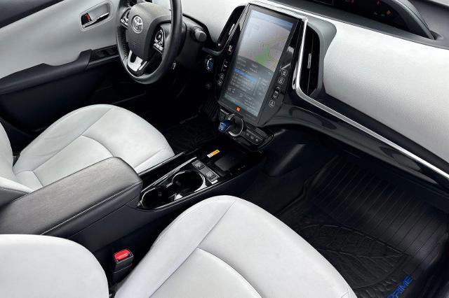 Used 2020 Toyota Prius Prime Limited image 15