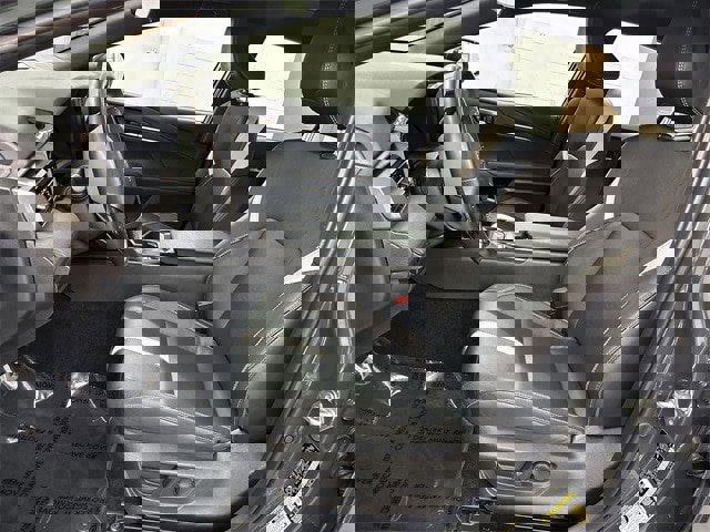 Used 2025 Toyota Camry SE image 2