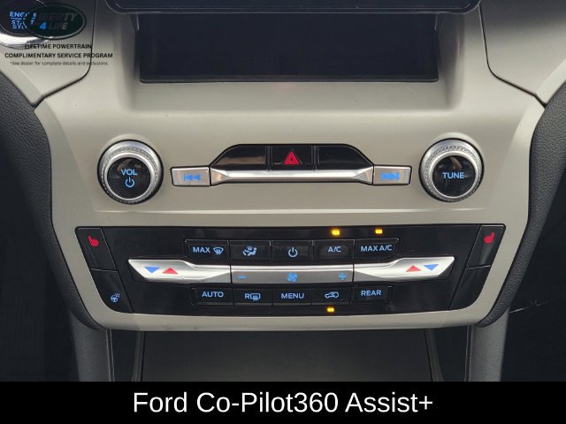 Certified 2022 Ford Explorer XLT w/ Equipment Group 202A AWD/4WD image 27