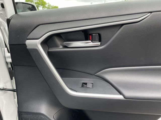 Used 2021 Toyota RAV4 XLE FWD image 25