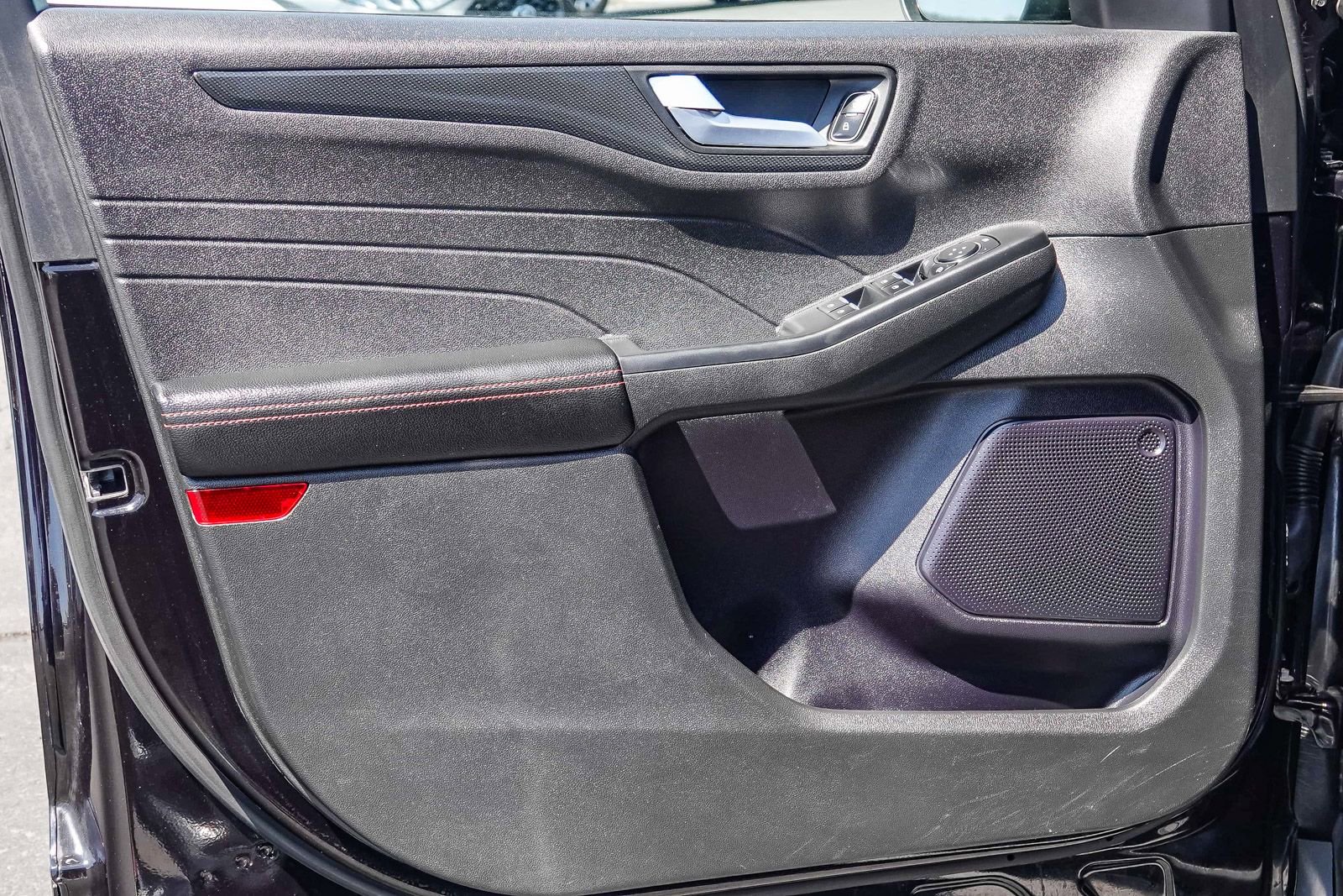 Certified 2024 Ford Escape ST-Line image 19