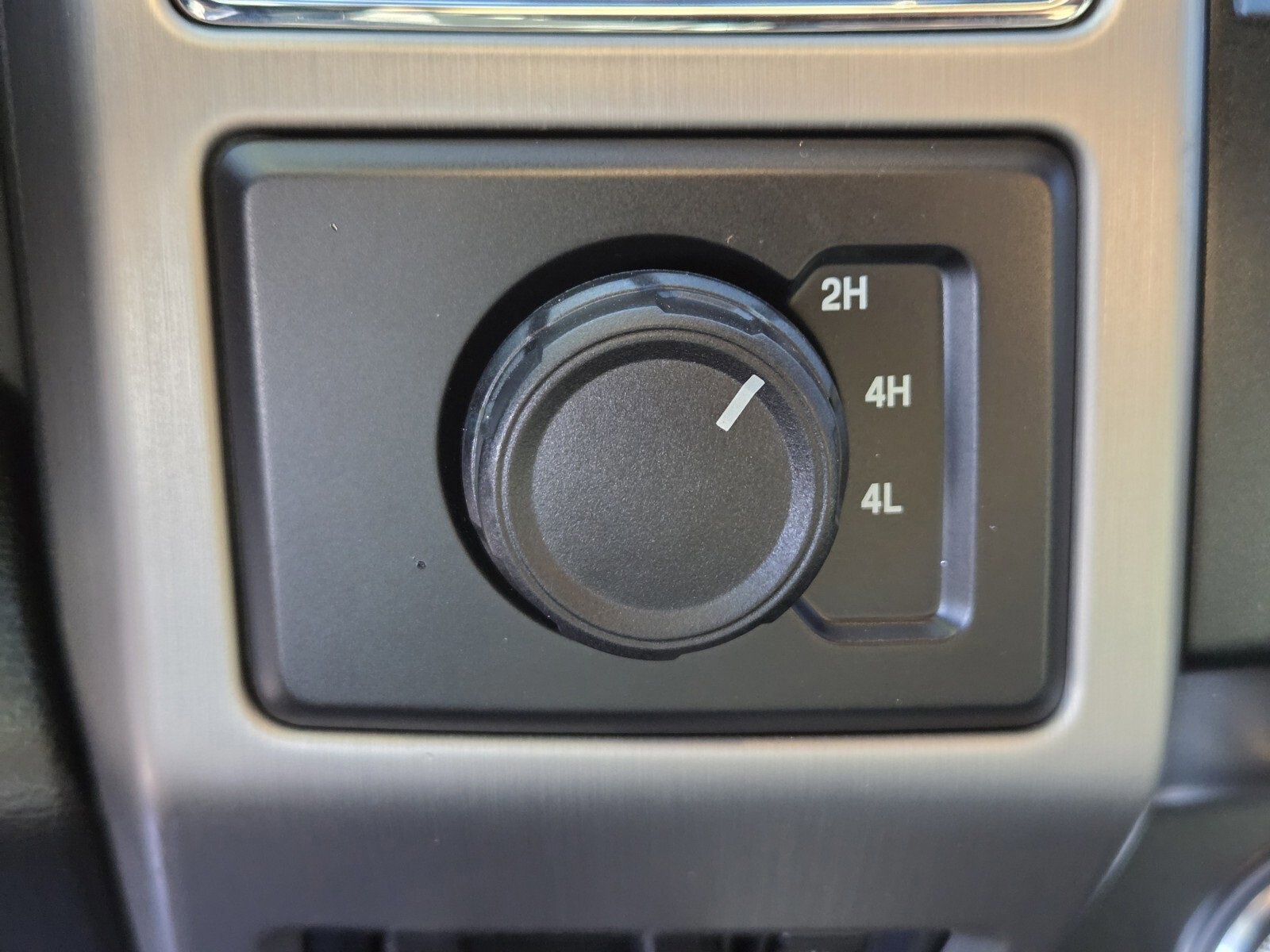 Certified 2021 Ford F350 Platinum image 23