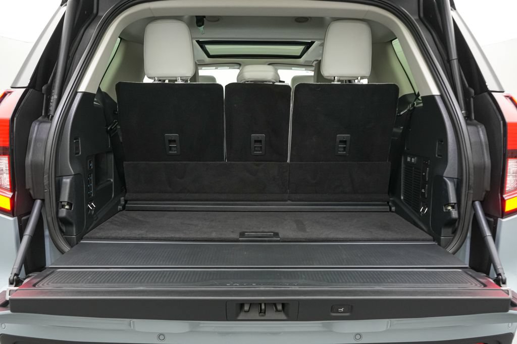 Certified 2025 Ford Expedition Platinum AWD/4WD image 26